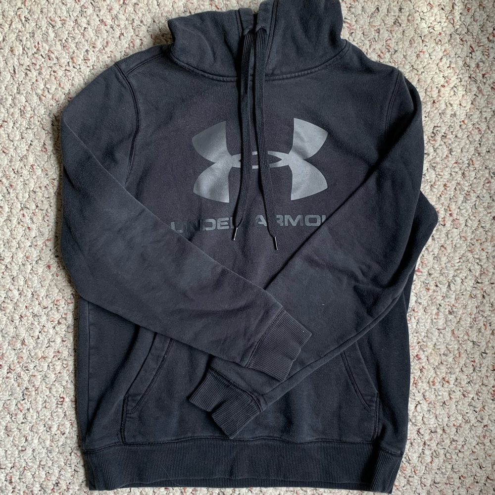 Under Armour Sweatshirt